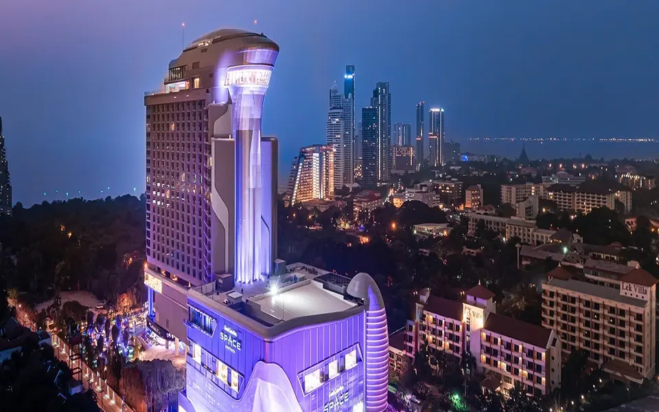 Grande Centre Point Space Pattaya: отель в районе Северная Паттайя